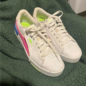 Like new, only worn a few times